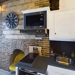 Studio Deschainets - Center Of Troyes 200M From The Train Station *