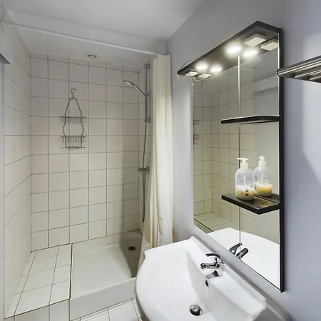 Deschainets Gare Et Centre Historique Troyes