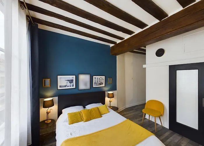 Deschainets Gare Et Centre Historique Troyes